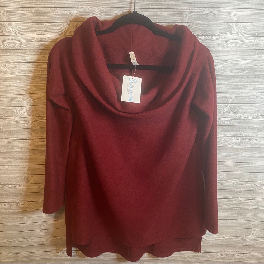 🐝 NWT Soft Boutique Burgundy Cowl Neck Sweater